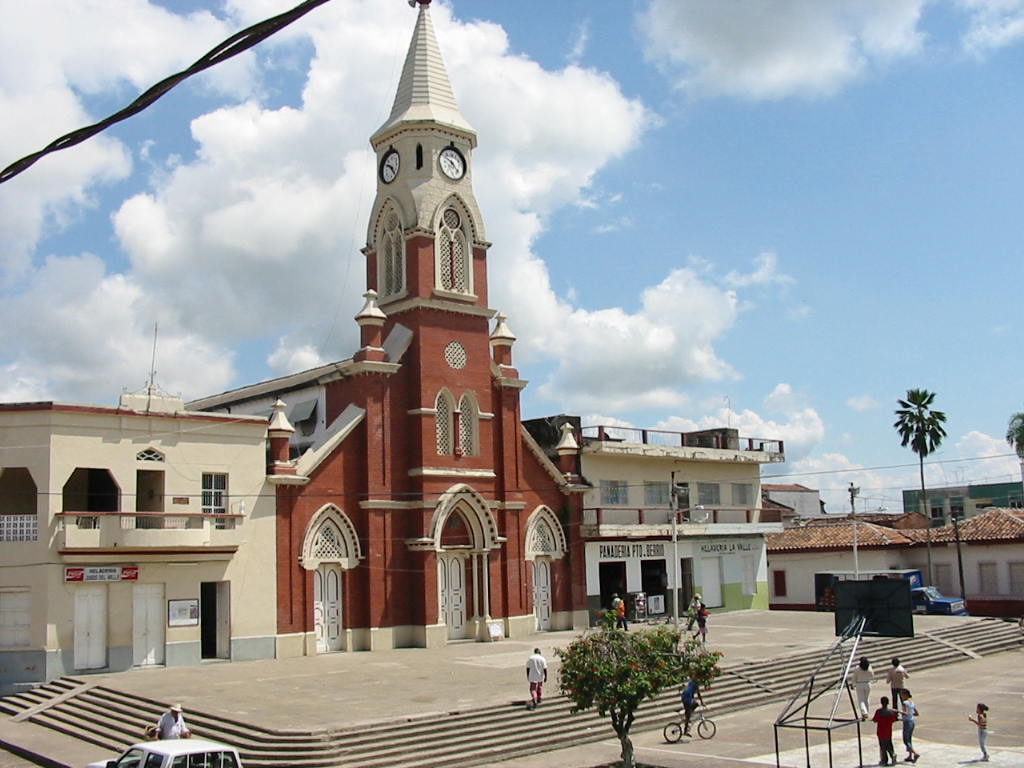 Puerto Berrío Iglesia