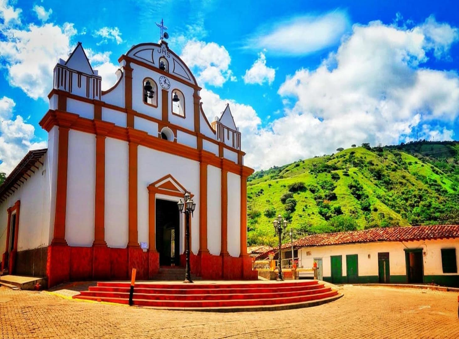 Liborina - Antioquia - Iglesia