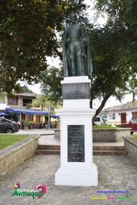 Monumento Simón Bolívar - Guatapé