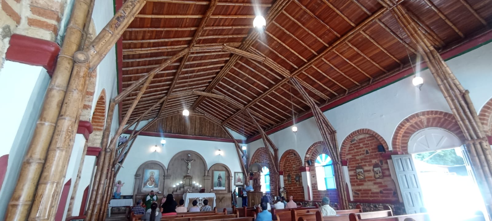 Capilla La Sagrada Familia - Cañasgordas 2